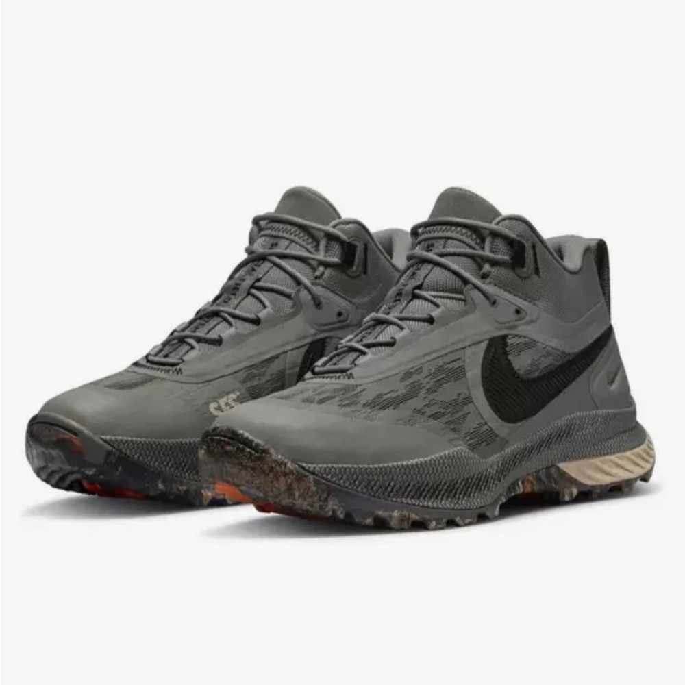 Nike React SFB Carbon Shoes